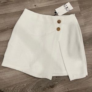 Zara White Skort, NWT, size Small (fits US 2-4)